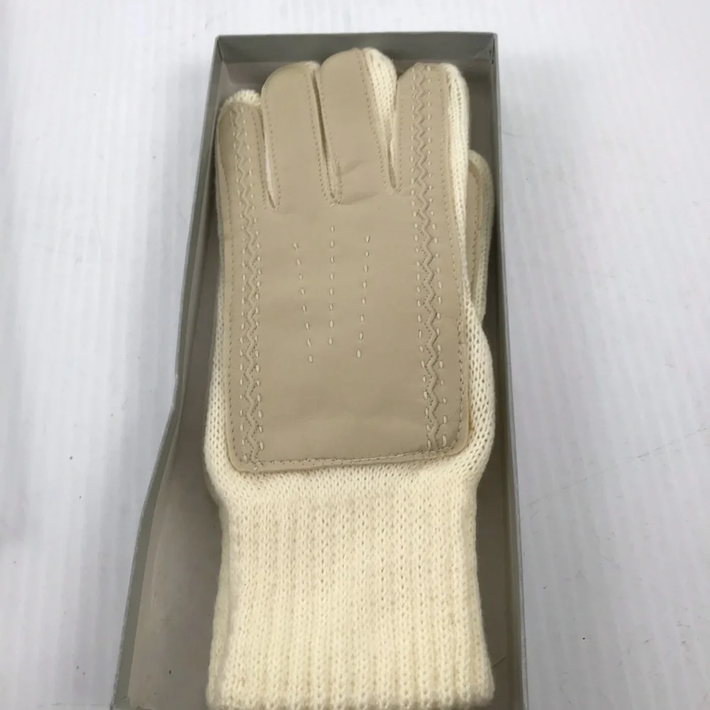 Ladies Driving Gloves - Cream